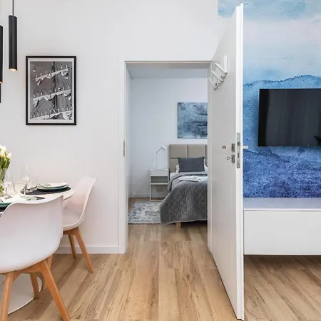 Sunset Premium By Renters Prestige *