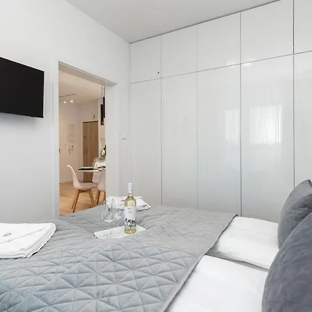 Sunset Premium By Renters Prestige グジボボ